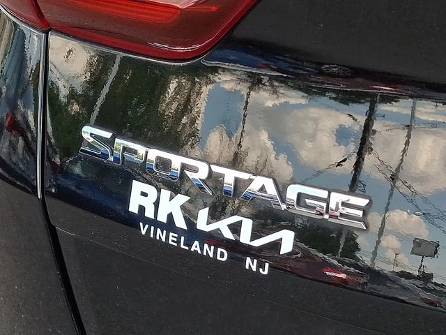 Used 2020 Red Kia LX image 32