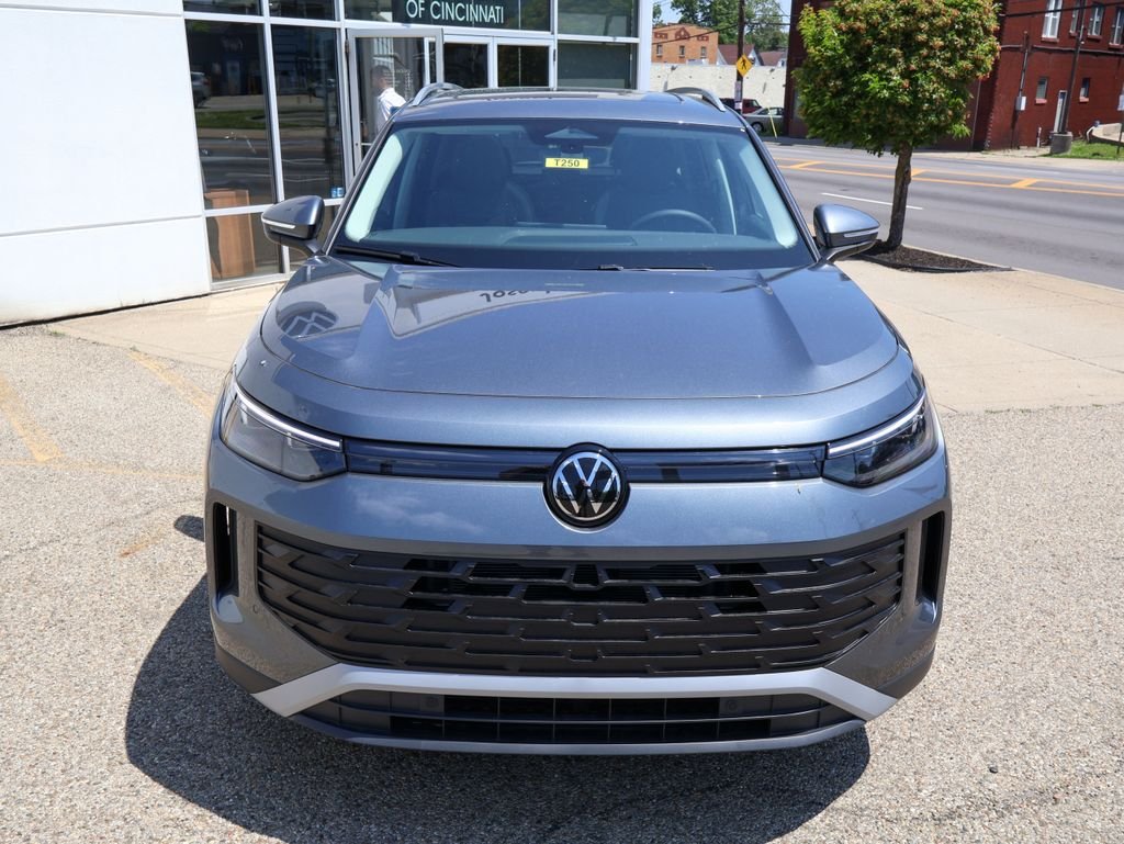 New 2026 Silver Volkswagen 2.0T SE image 8