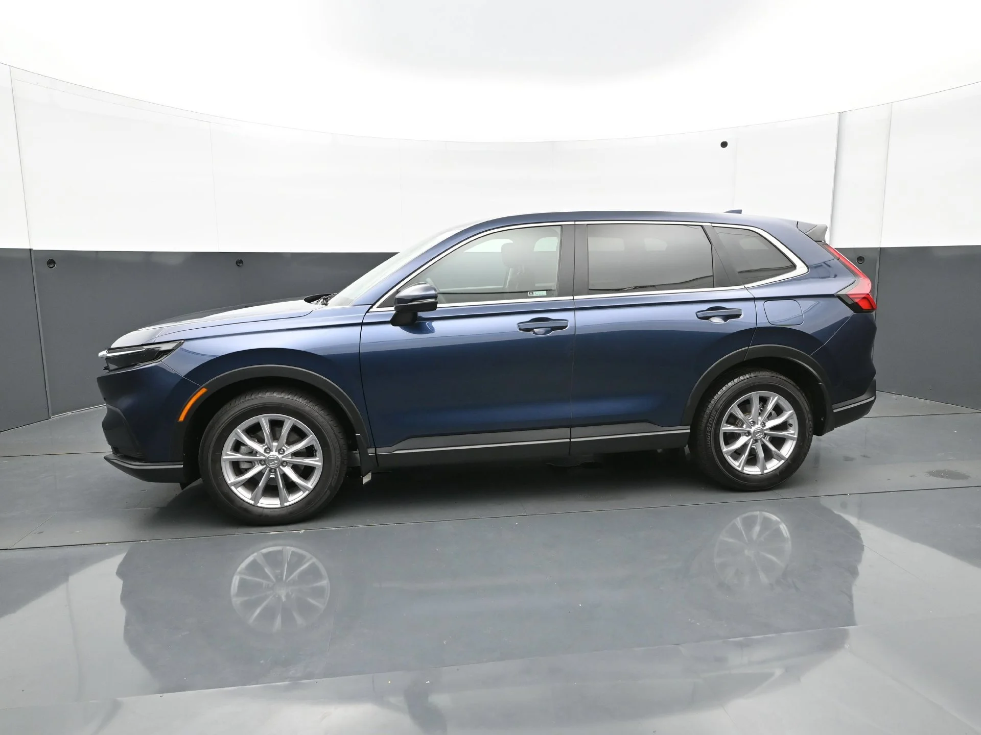 Used 2024 Blue Honda 5D WAGON EX AWD image 3
