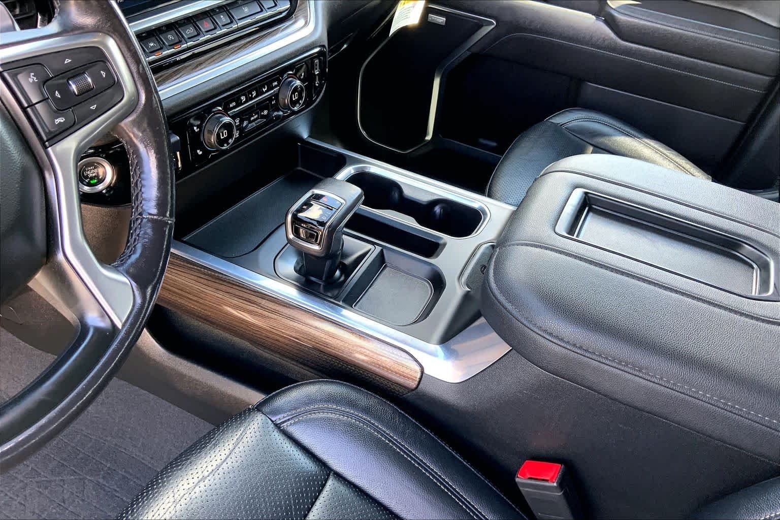 Used 2022 Summit White Chevrolet RST image 16