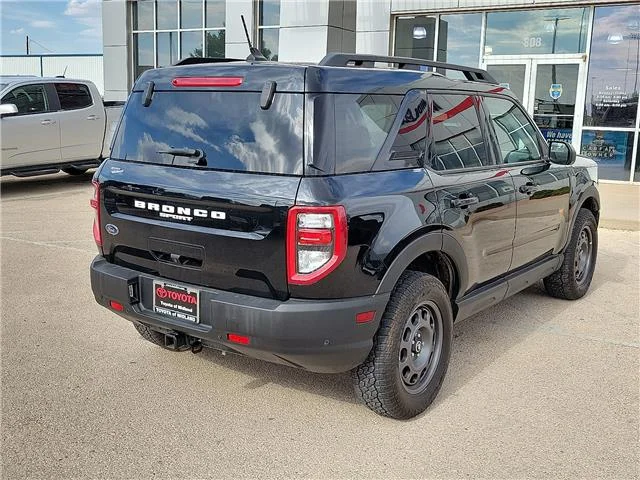 Used 2023 Shadow Black Ford Badlands 4x4 image 4