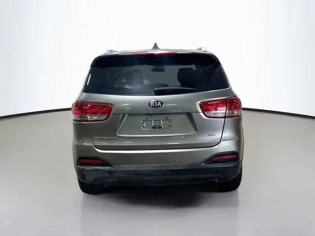 Used 2016 Gray Kia 2.4L LX image 7