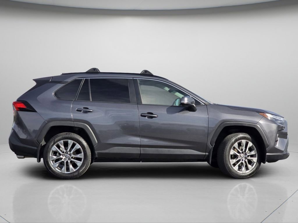 Used 2022 Magnetic Gray Metallic Toyota XLE Premium image 24