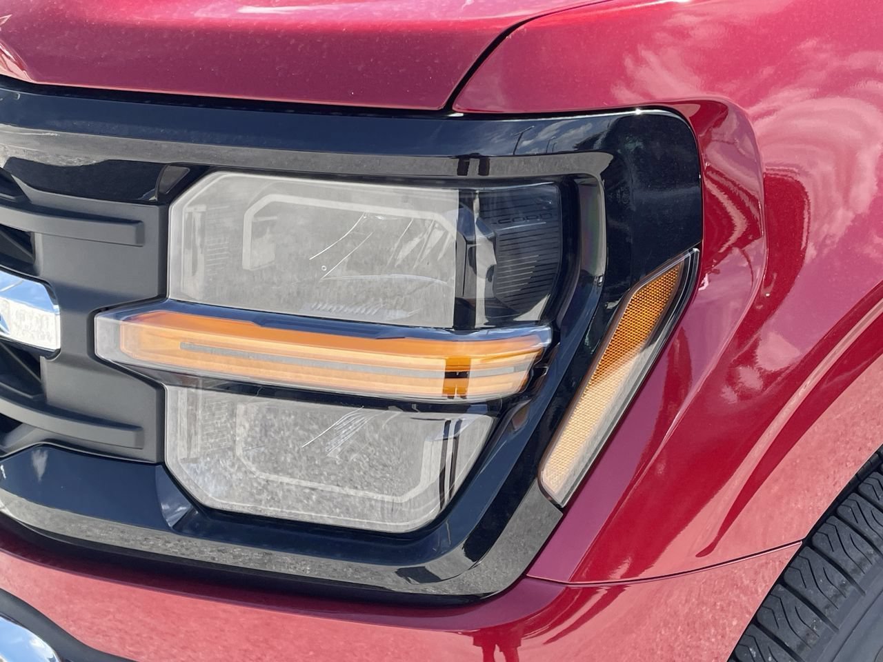 New 2026 Ruby Red Metallic Tinted Clearcoat Ford XLT image 6