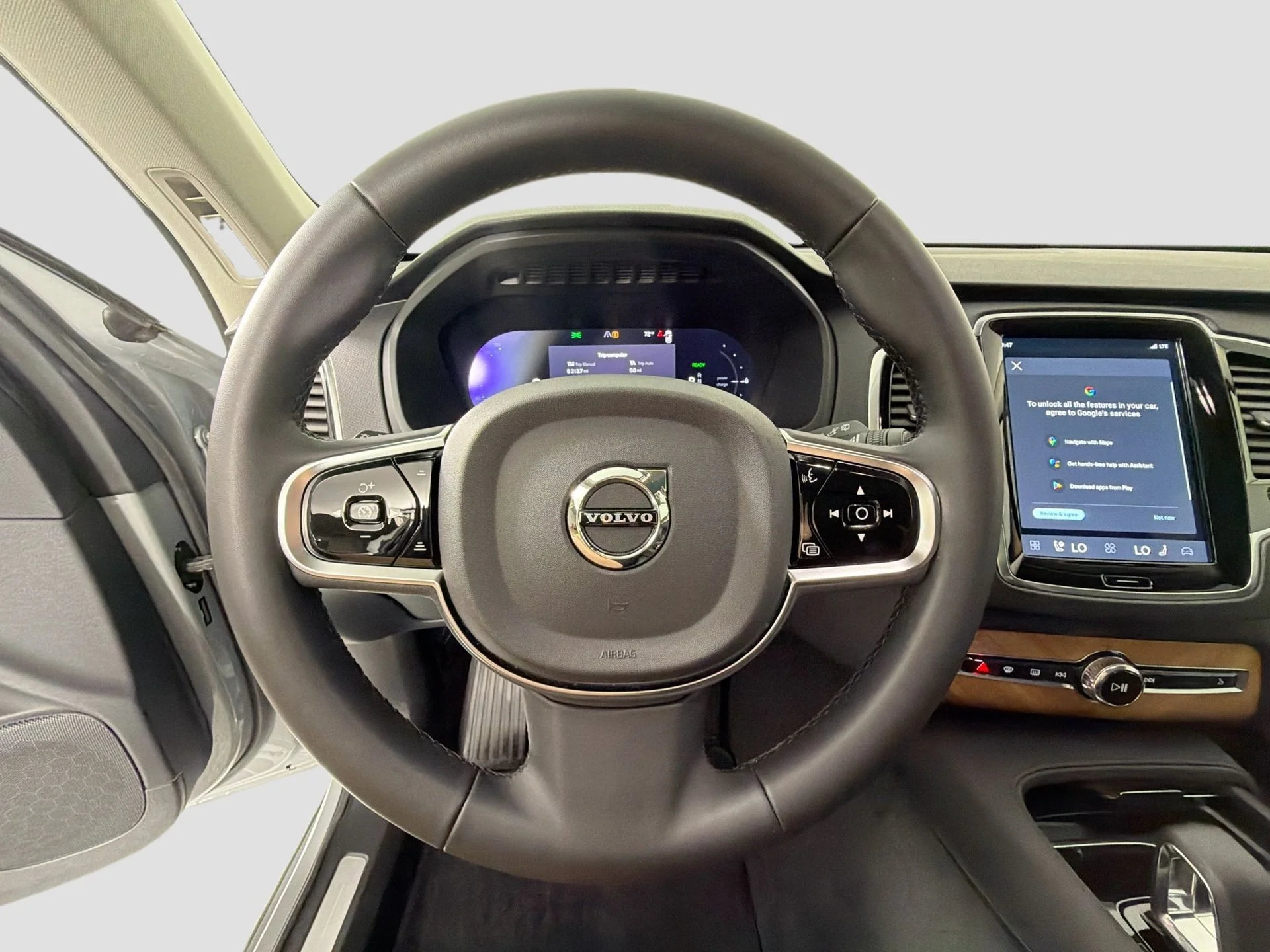 Used 2024 Gray Volvo T8 Plus Bright Theme 7 Passenger image 12