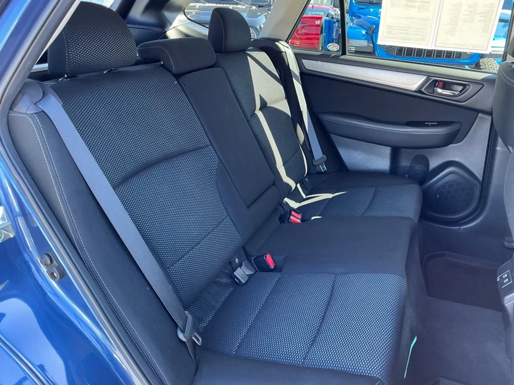 Used 2019 Blue Subaru 2.5i Premium image 41
