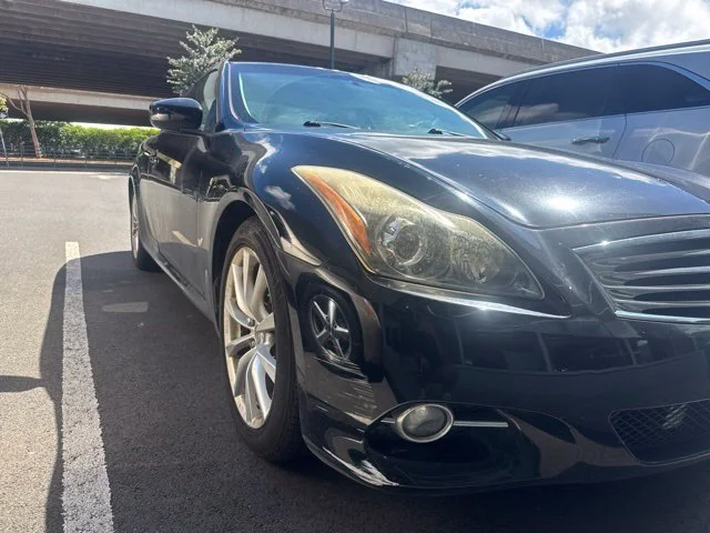 Used 2011 Black INFINITI Journey image 6