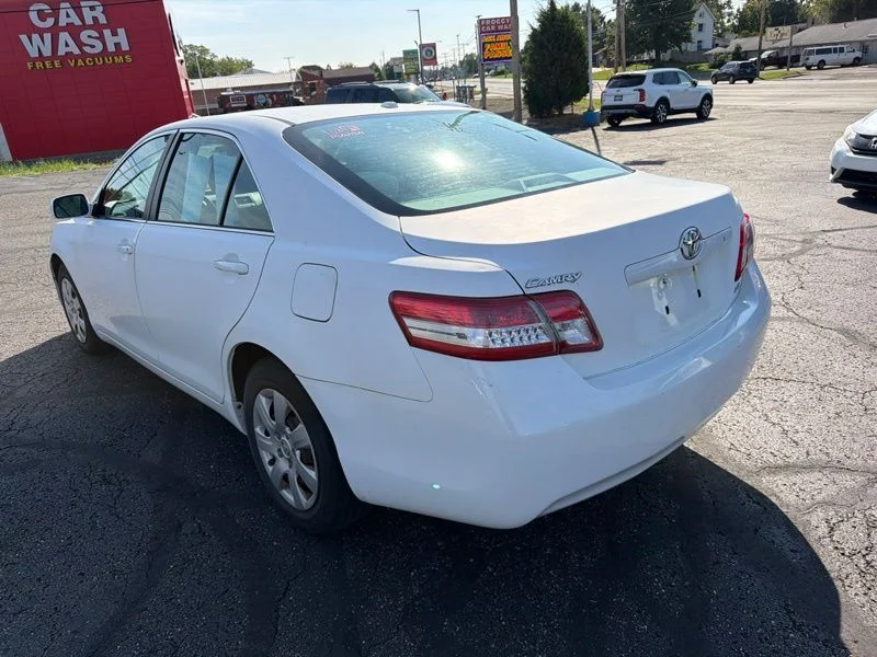 Used 2011 White Toyota LE image 5