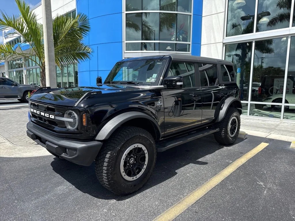 2022 Ford Bronco Outer Banks Advanced 4x4's photo