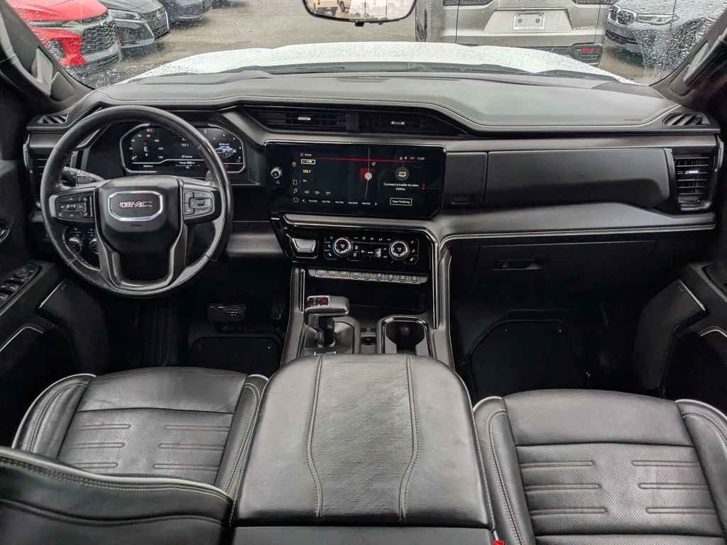 Used 2024 White GMC AT4X image 13