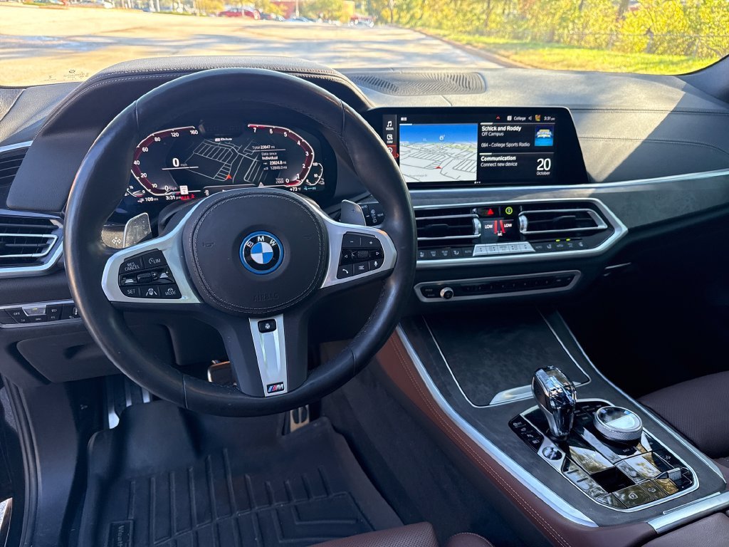 Used 2023 Black BMW xDrive45e image 22