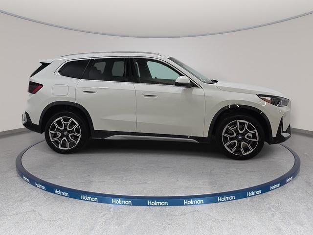 Used 2026 Alpine White BMW xDrive28i image 5
