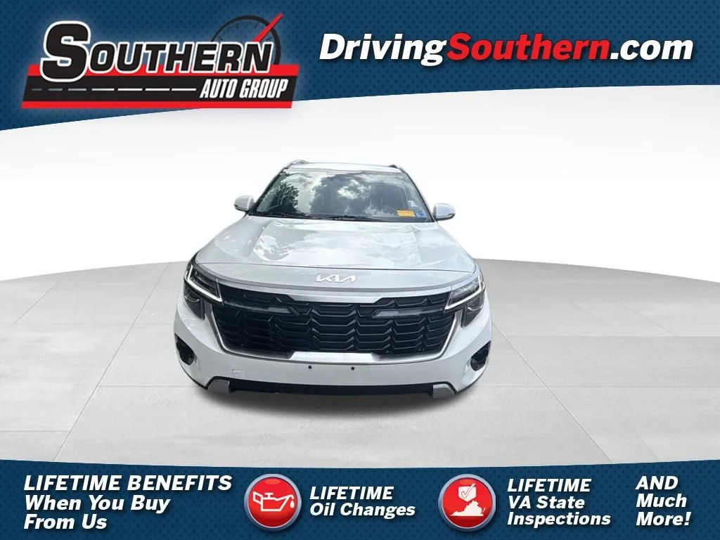 Used 2026 White Kia S image 1