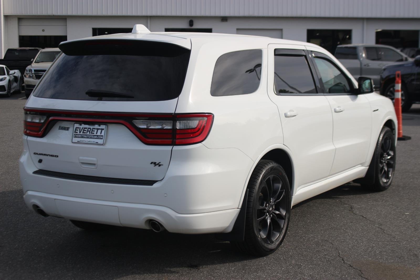 Used 2022 White Knuckle Clearcoat Dodge R/T Plus image 7
