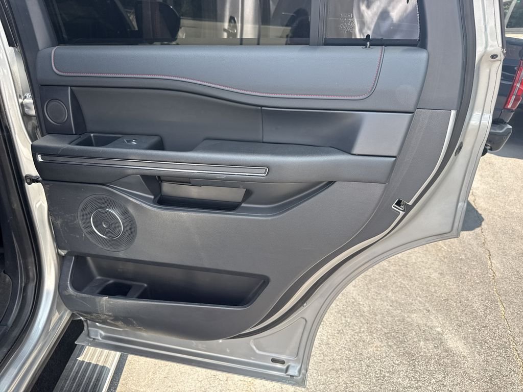Used 2022 Silver Ford Limited image 33