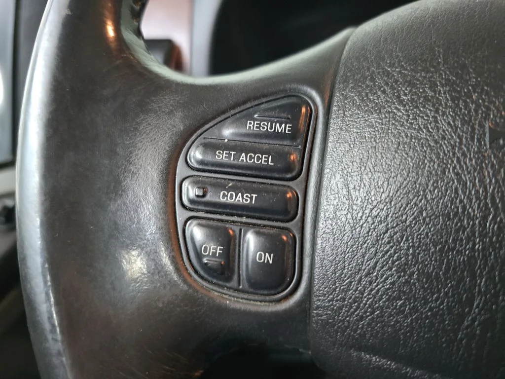 Used 2005 Black Clearcoat Ford Lariat image 13