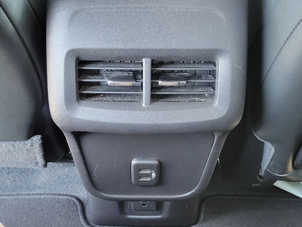 Used 2024 Summit White GMC SLT image 17
