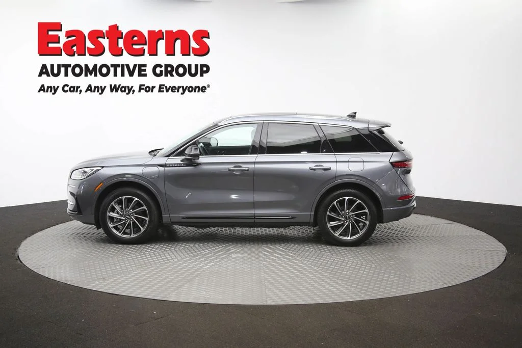 Used 2023 Gray Lincoln Grand Touring image 62