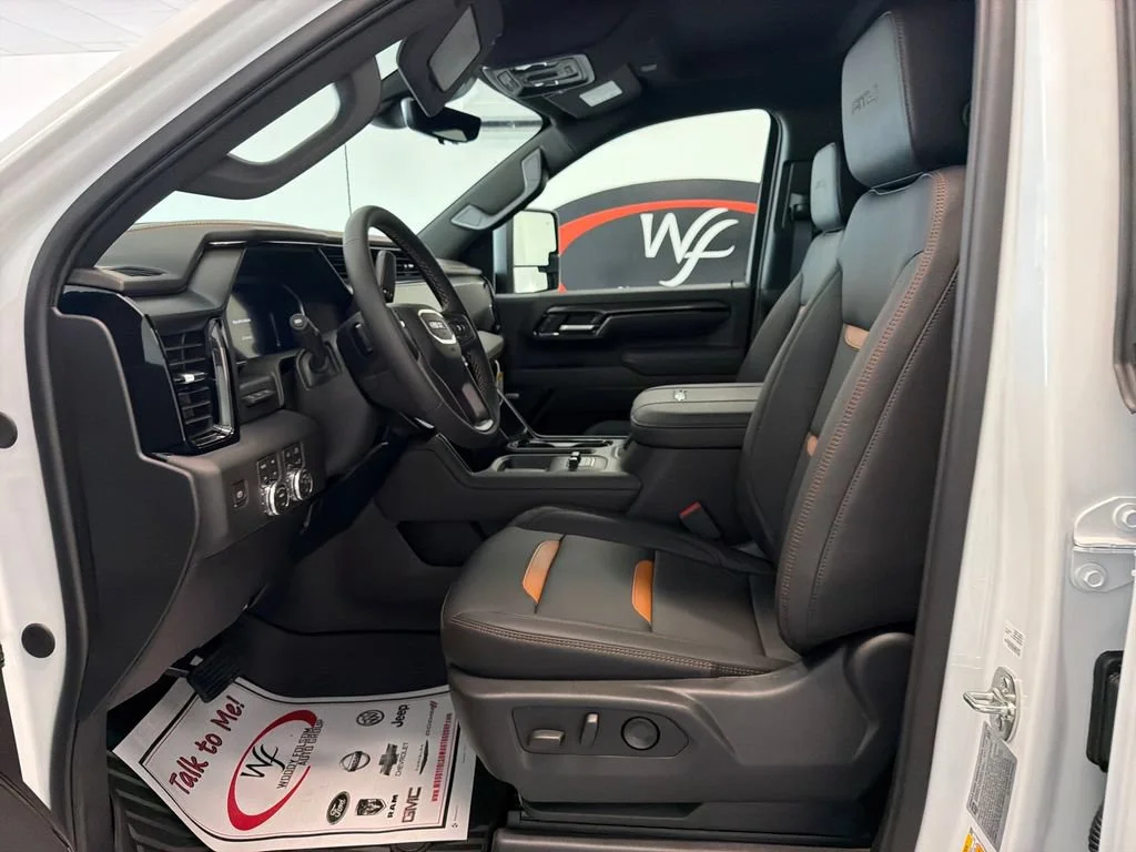 New 2026 Summit White GMC AT4 image 9