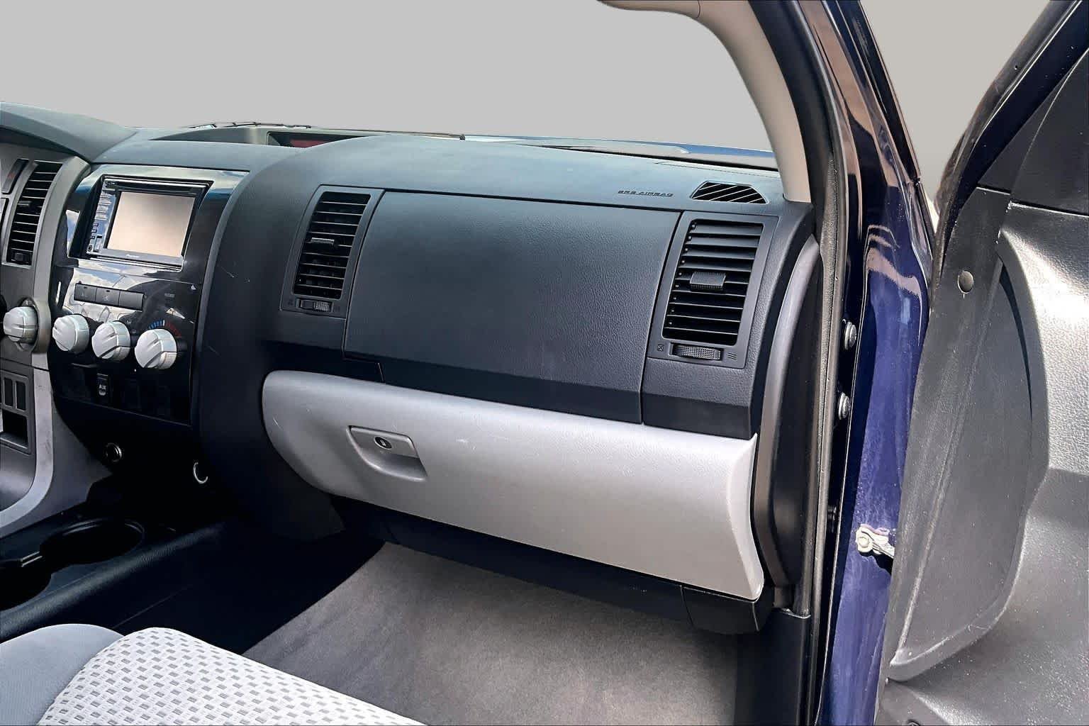 Used 2010 Nautical Blue Metallic Toyota  image 17