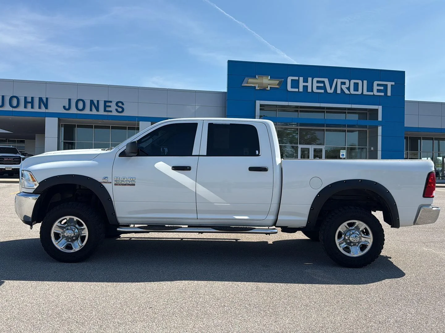 Used 2016 Bright White Clearcoat Ram Tradesman image 8