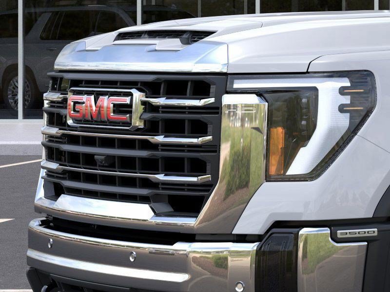 New 2026 Summit White GMC SLE image 13