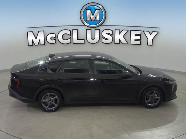Used 2025 Black Kia LXS image 19
