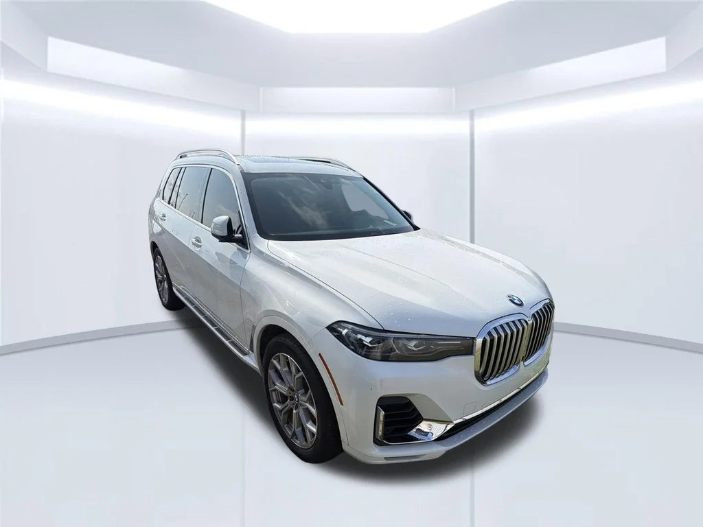 Used 2020 White BMW xDrive40i image 2