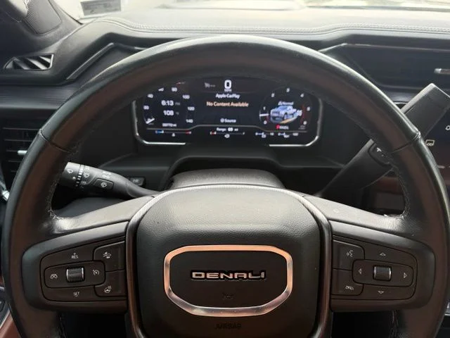 Used 2025 Onyx Black GMC Denali Ultimate image 25