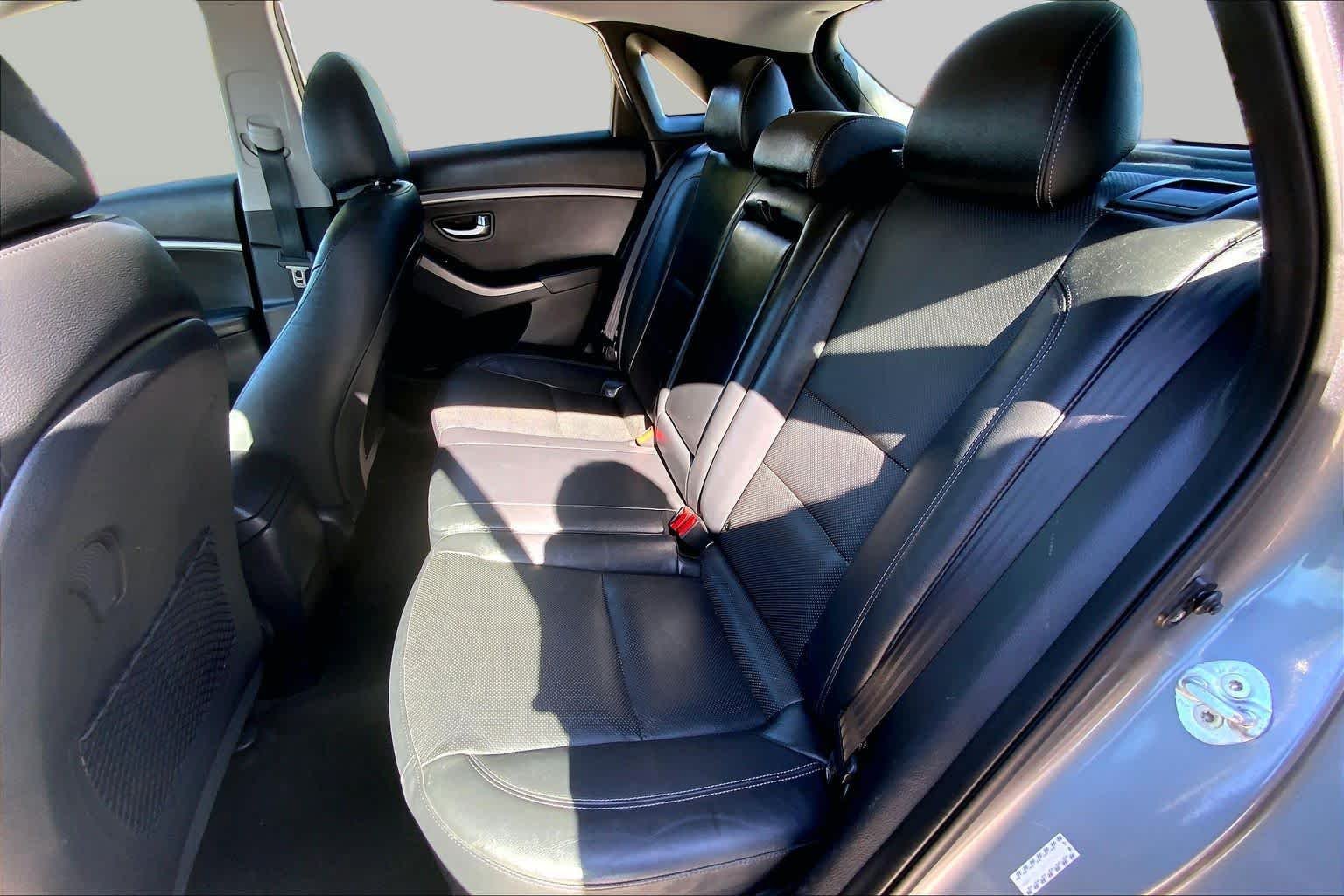 Used 2016 Galactic Gray Hyundai  image 21