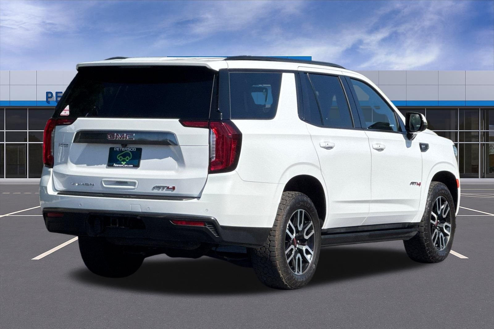 Used 2022 White GMC AT4 image 4