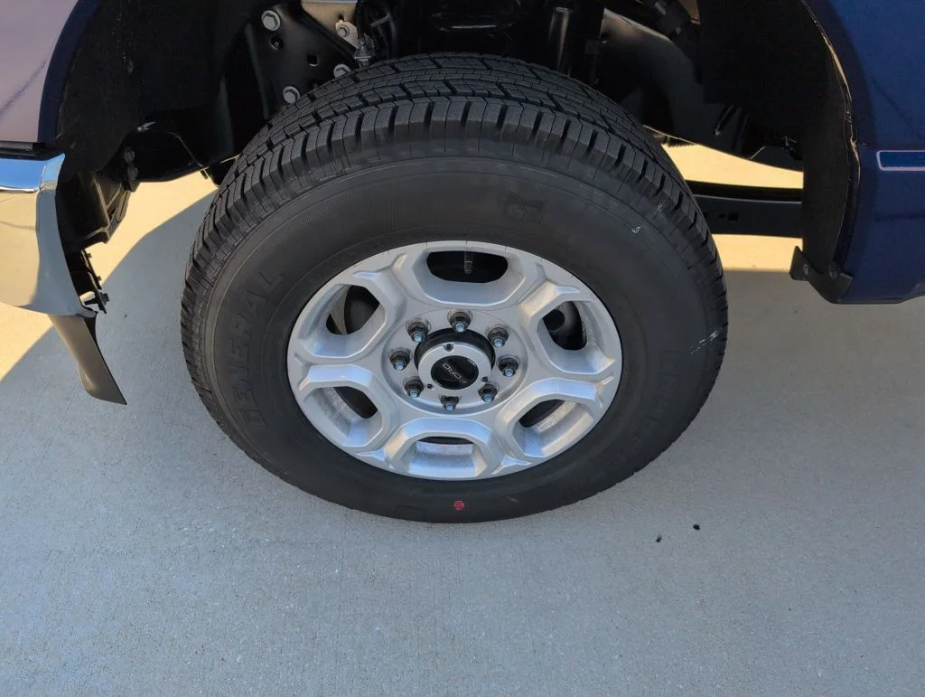 New 2026 Blue Ford XLT image 15