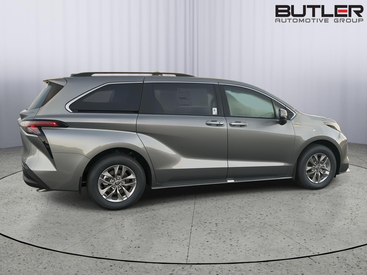 New 2026 Heavy Metal Toyota XLE 8-Passenger image 7