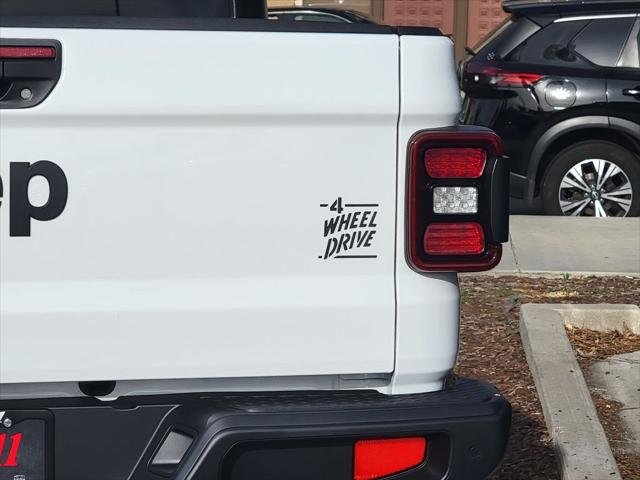 New 2026 Bright White Clear-Coat Exterior Paint Jeep Willys image 5