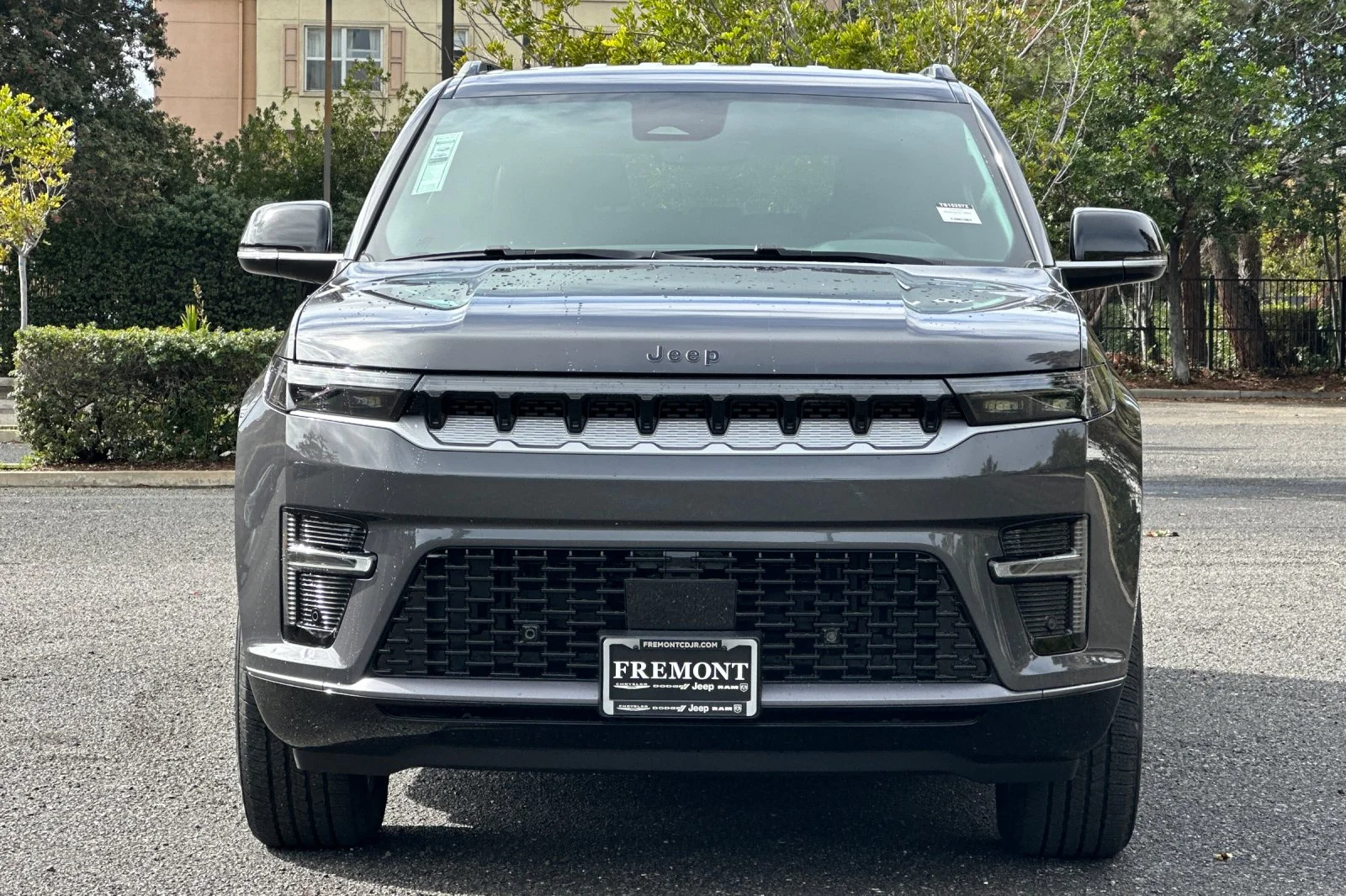 New 2026 Baltic-Gray Metallic Clear-Coat Exterior Paint Jeep  image 8