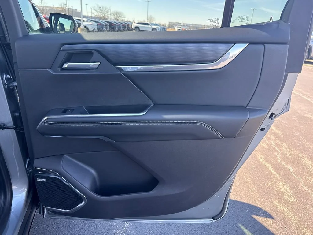 2026 GMC Acadia Elevation - Photo 38