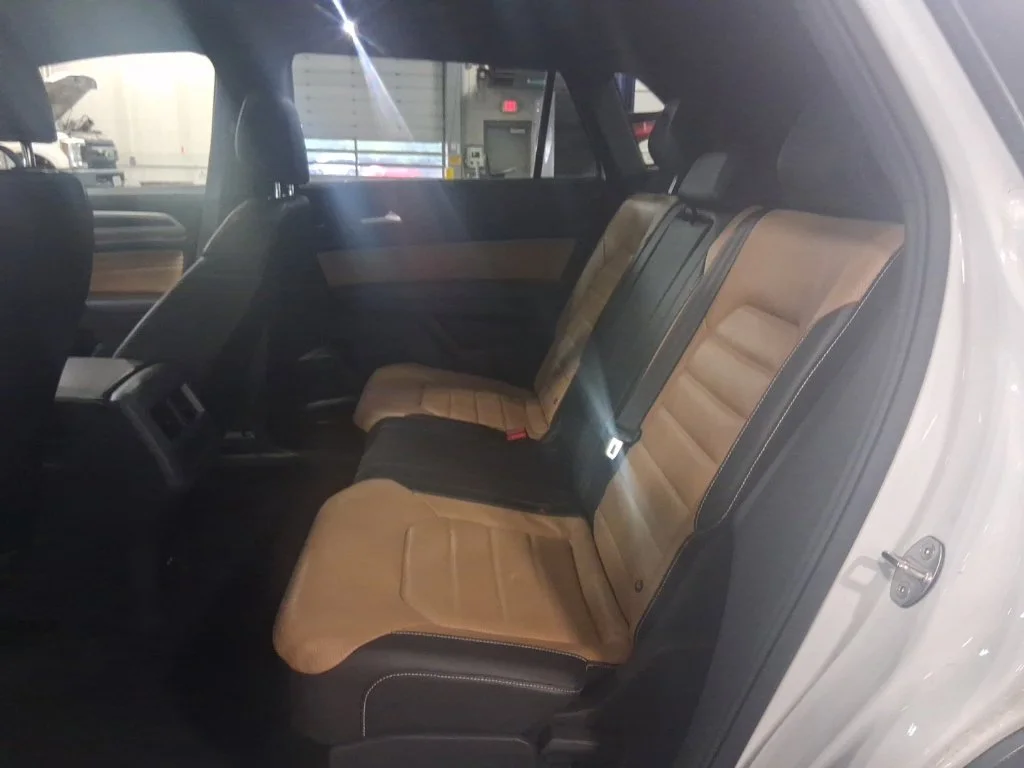 Used 2020 Pure White Volkswagen 3.6L V6 SEL Premium image 32