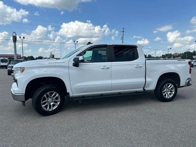 Used 2022 Summit White Chevrolet LT image 29