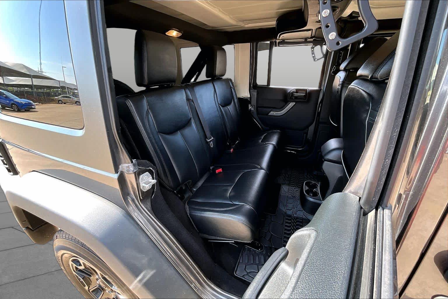 Used 2017 Granite Crystal Metallic Clearcoat Jeep Willys Wheeler image 18