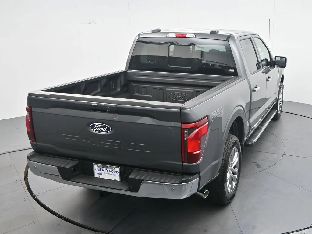 New 2026 Carbonized Gray Metallic Ford XLT image 28