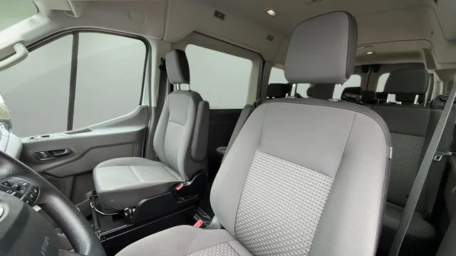 Used 2025 White Ford XL image 19