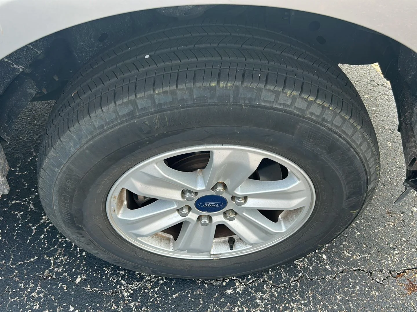 Used 2017 Ingot Silver Ford XLT image 18