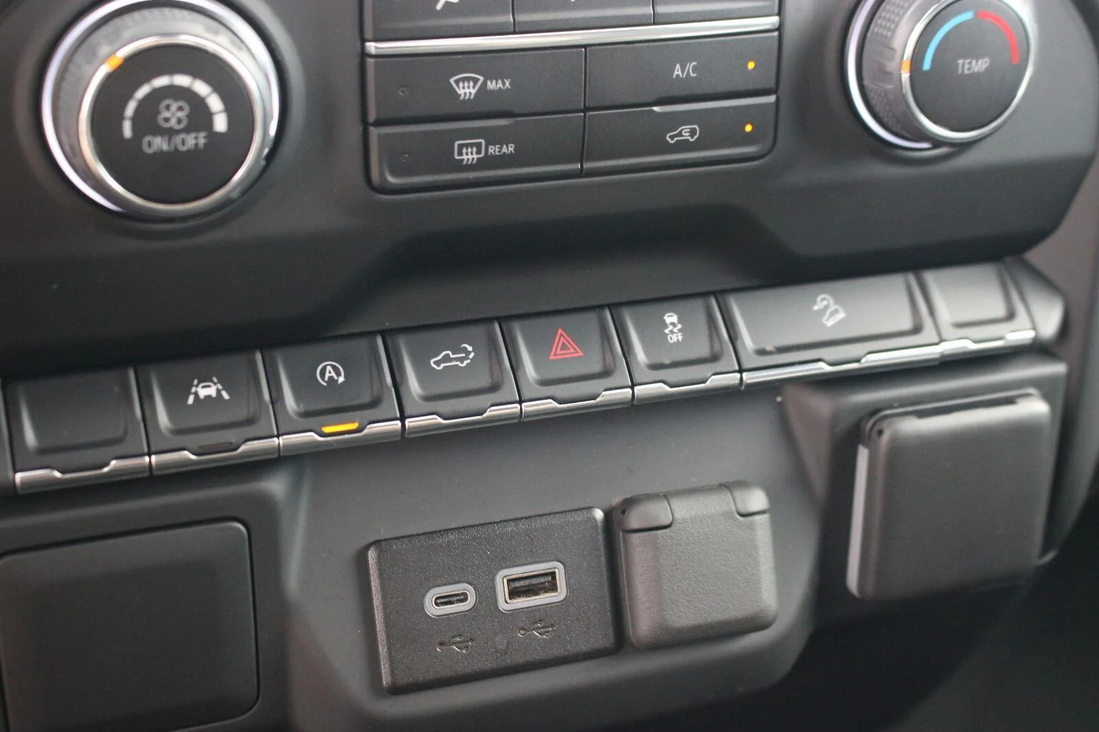 Used 2024 Summit White Chevrolet Custom Trail Boss image 27