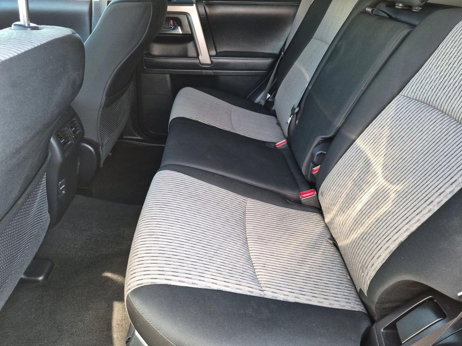 Used 2019 Classic Silver Metallic Toyota SR5 image 17