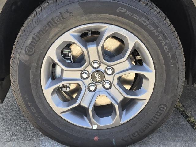 New 2026 Shadow Black Ford XLT image 27