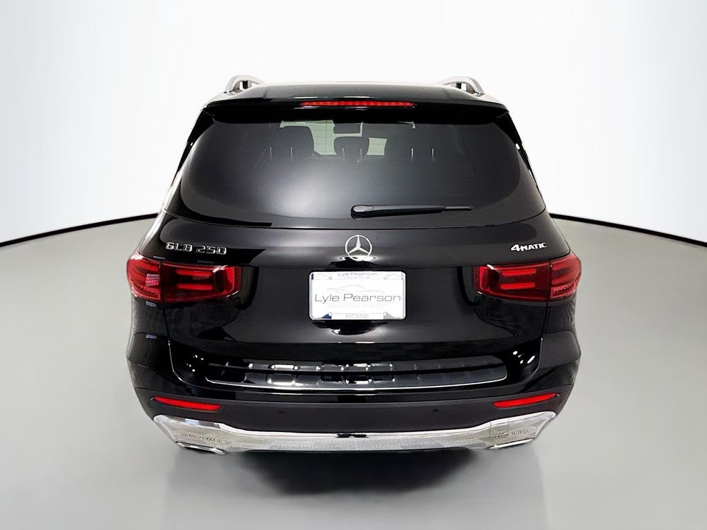 Used 2025 Black Mercedes-Benz GLB 250 image 26