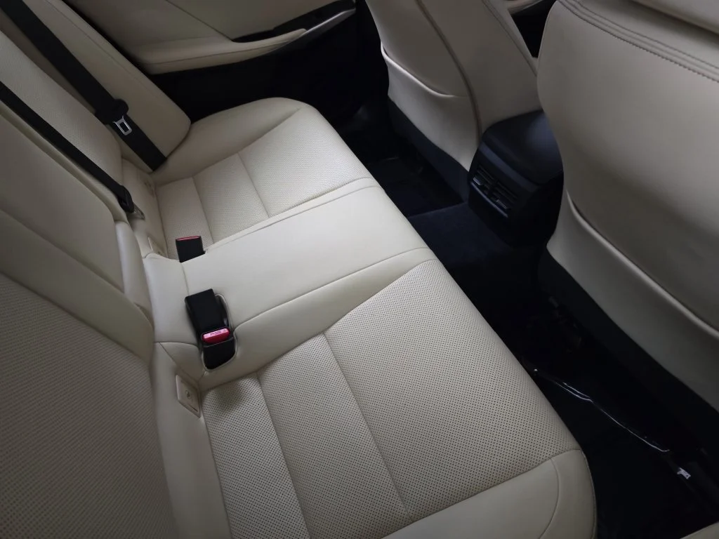 Used 2014 Blue Lexus 350 image 13