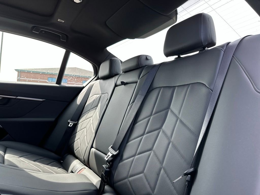New 2026 Oxide Grey Metallic BMW 530i xDrive image 20