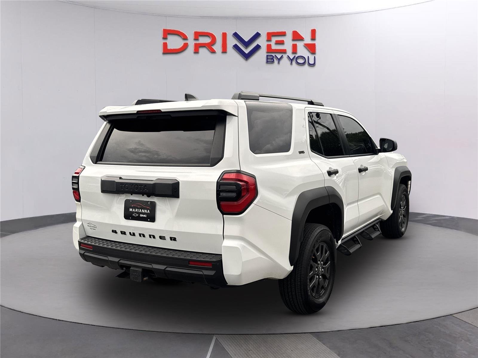 Used 2025 Ice Cap Toyota SR5 image 4