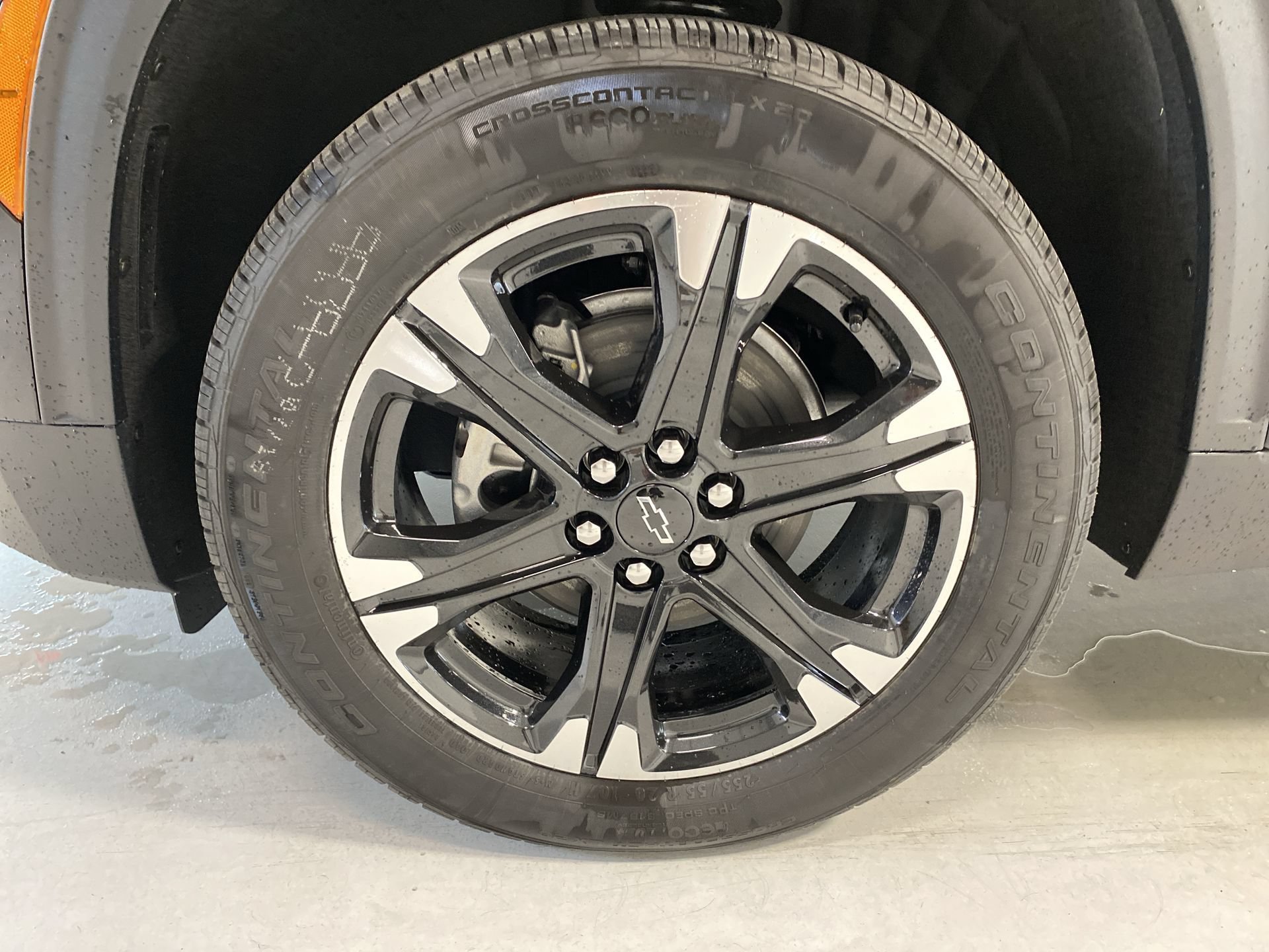 2027 Chevrolet Traverse LT - Photo 31